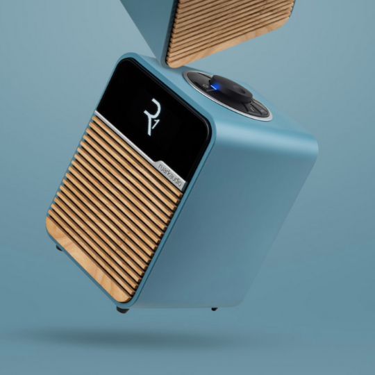 Ruark R1 Beach Hut Blue Radio DAB+ in the air